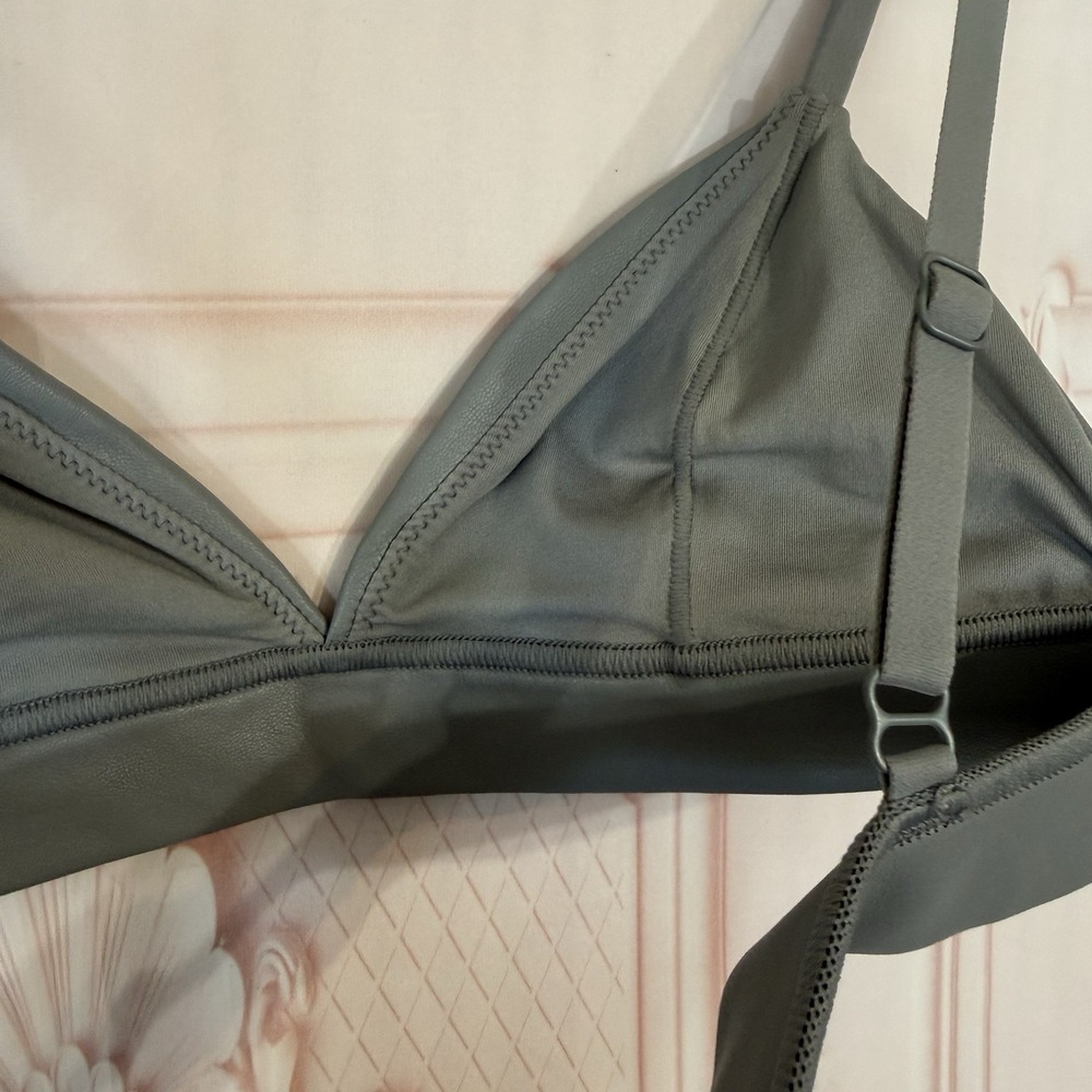 SKIMS Faux Leather Triangle Bralette Cinder Grey BR-TRI-2768 Womens Size XXS NWT - Picture 7 of 10